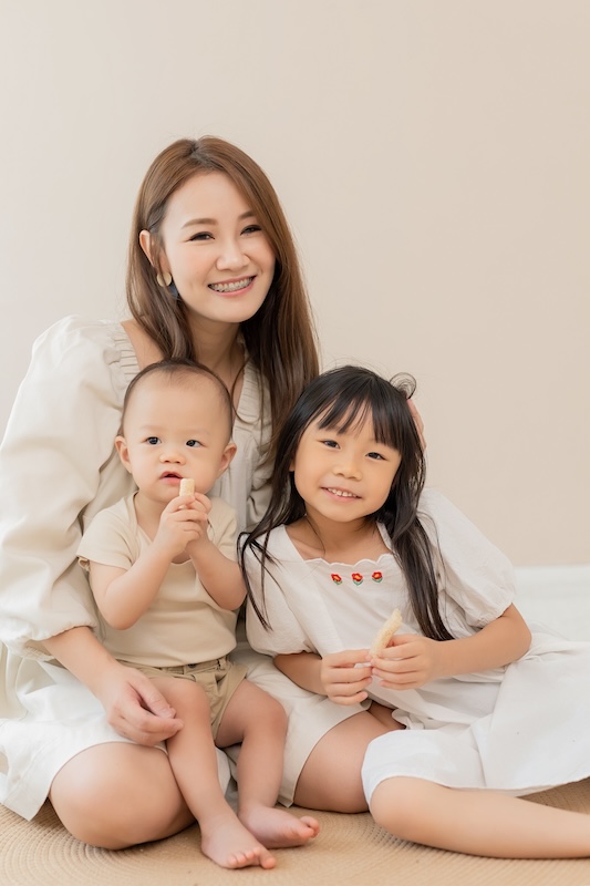 兒童寫真,親子寫真,親子攝影推薦,親子攝影,兒童棚拍寫真,親子穿搭,台北親子攝影,親子照,親子寫真價格,全家福,全家福寫真11