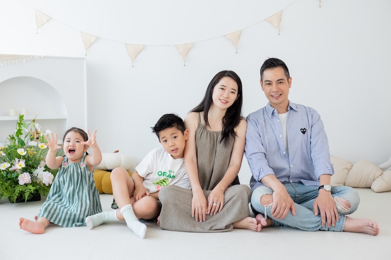全家福推薦,兒童寫真,台北親子攝影,全家福,親子寫真價格,溫馨全家福,成長紀錄,台北親子照,親子照