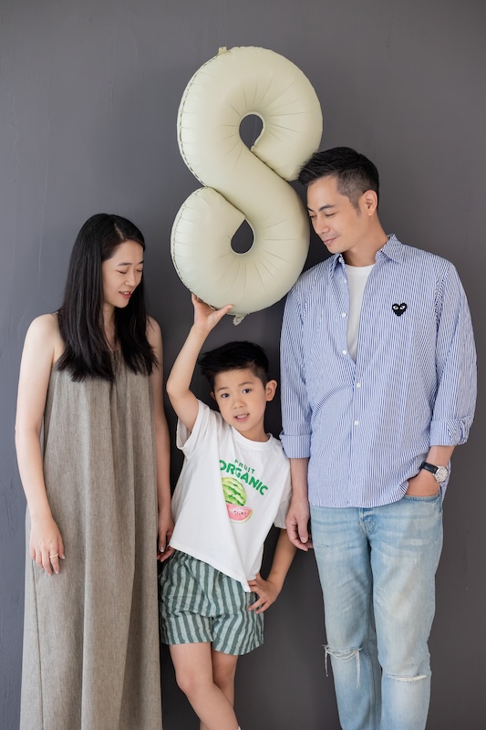 全家福推薦,兒童寫真,台北親子攝影,全家福,親子寫真價格,溫馨全家福,成長紀錄,台北親子照,親子照
