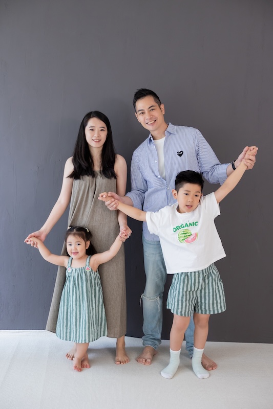 全家福推薦,兒童寫真,台北親子攝影,全家福,親子寫真價格,溫馨全家福,成長紀錄,台北親子照,親子照