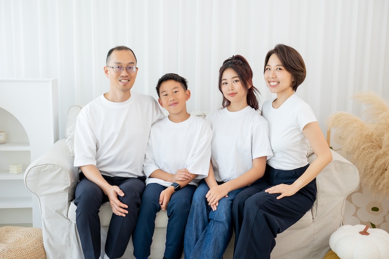 台北全家福,全家福照,多人全家福,家庭寫真,親子家庭,家族團聚照,全家福照片價格,三代同堂,全家福寫真方案