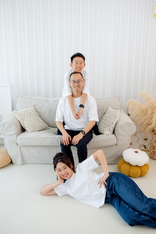 台北全家福,全家福照,多人全家福,家庭寫真,親子家庭,家族團聚照,全家福照片價格,三代同堂,全家福寫真方案