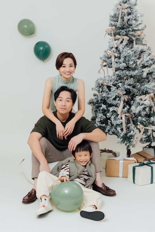 台北全家福攝影,全家福,親子寫真推薦,家庭照,親子照,親子寫真價格,全家福拍照台北,兒童攝影,全家福拍照台北,兒童攝影