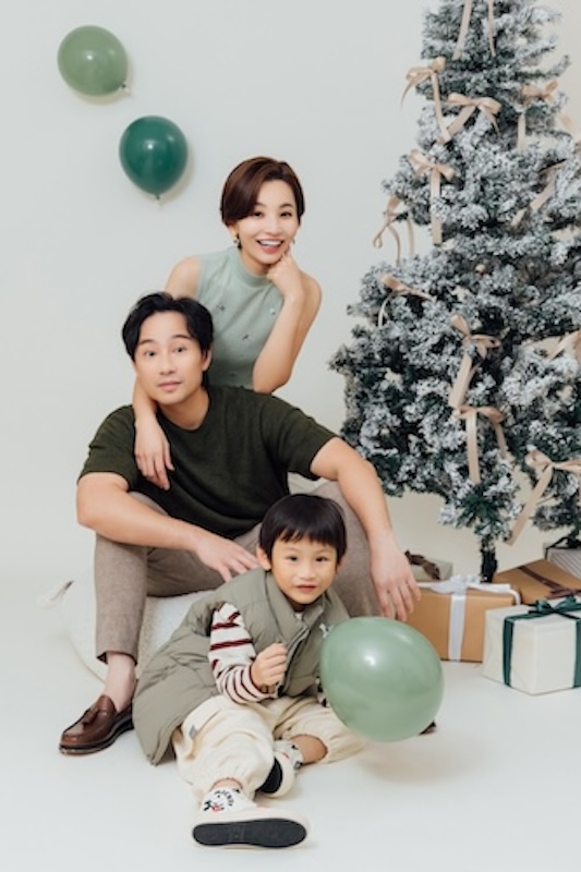 台北全家福攝影,全家福,親子寫真推薦,家庭照,親子照,親子寫真價格,全家福拍照台北,兒童攝影,全家福拍照台北,兒童攝影