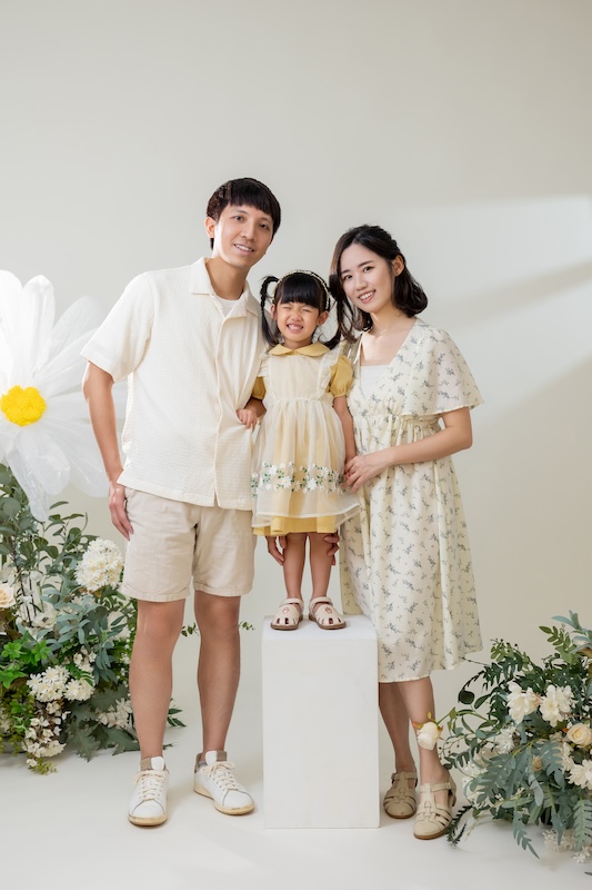 親子寫真價格,搞怪親子照,台北全家福推薦,一家三口寫真,親子寫真推薦,成長紀念照,兒童寫真,自然風格攝影,活潑親子寫真,全家福