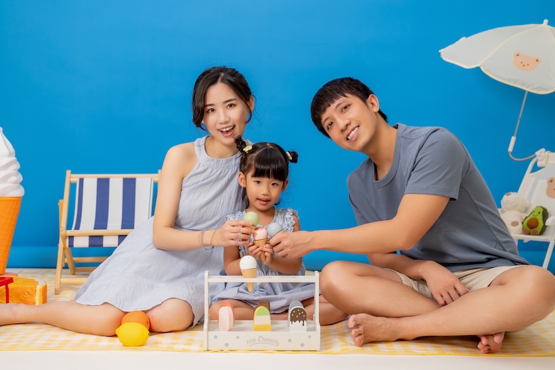 親子寫真價格,搞怪親子照,台北全家福推薦,一家三口寫真,親子寫真推薦,成長紀念照,兒童寫真,自然風格攝影,活潑親子寫真,全家福
