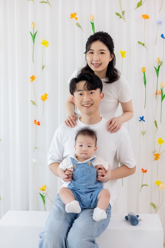 親子攝影,寶寶寫真推薦,親子攝影,全家福,親子寫真價格,親子互動,溫馨全家福,親子成長紀錄,台北攝影推薦,親子照,紀念照