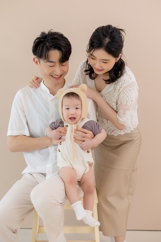 親子攝影,寶寶寫真推薦,親子攝影,全家福,親子寫真價格,親子互動,溫馨全家福,親子成長紀錄,台北攝影推薦,親子照,紀念照