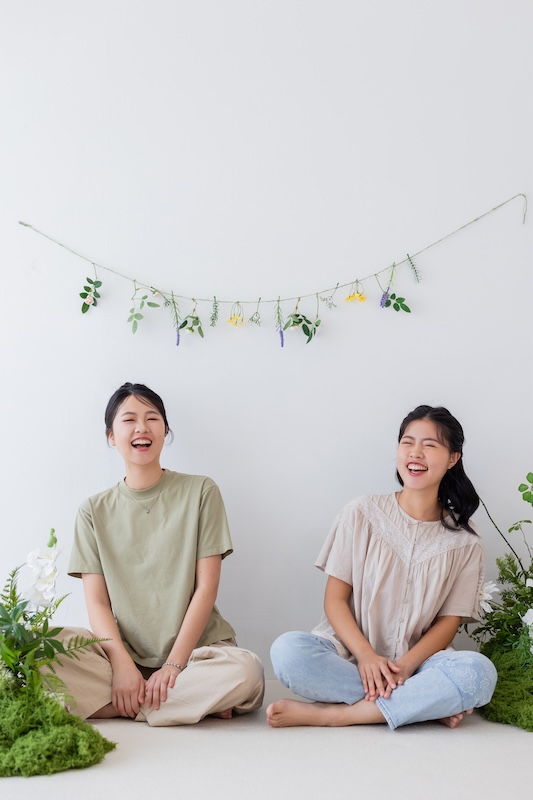 台北全家福,母女寫真,姊妹寫真,家庭寫真推薦,全家福紀念照,溫馨寫真,家庭攝影,自然互動,攝影推薦