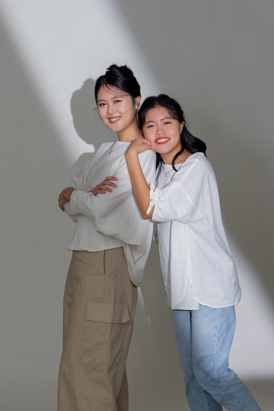 台北全家福,母女寫真,姊妹寫真,家庭寫真推薦,全家福紀念照,溫馨寫真,家庭攝影,自然互動,攝影推薦