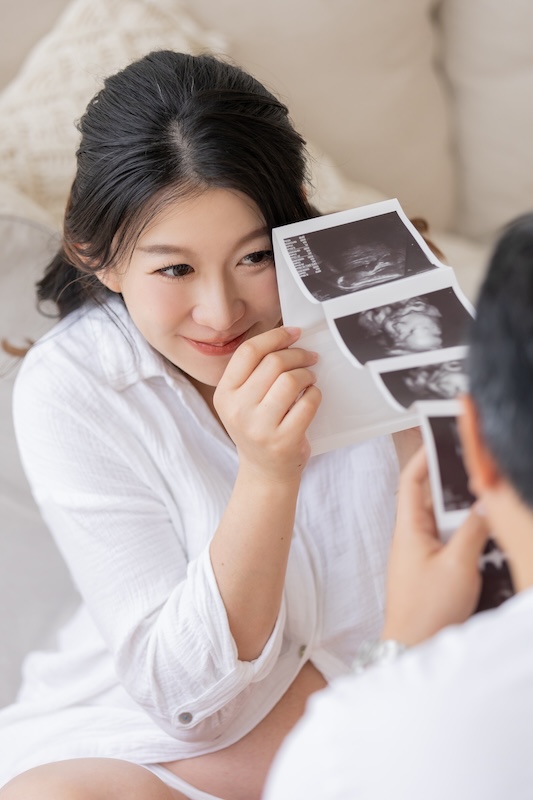 孕婦寫真風格,孕婦攝影推薦,孕婦夫妻,孕婦造型,孕婦穿搭,優雅風格,孕婦全家福,韓系風格,浪漫唯美風格,孕期紀錄