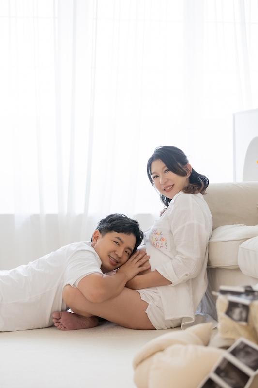 孕婦寫真風格,孕婦攝影推薦,孕婦夫妻,孕婦造型,孕婦穿搭,優雅風格,孕婦全家福,韓系風格,浪漫唯美風格,孕期紀錄