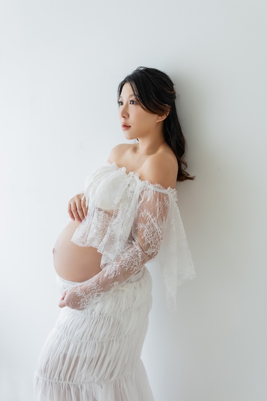 孕婦寫真風格,孕婦攝影推薦,孕婦夫妻,孕婦造型,孕婦穿搭,優雅風格,孕婦全家福,韓系風格,浪漫唯美風格,孕期紀錄