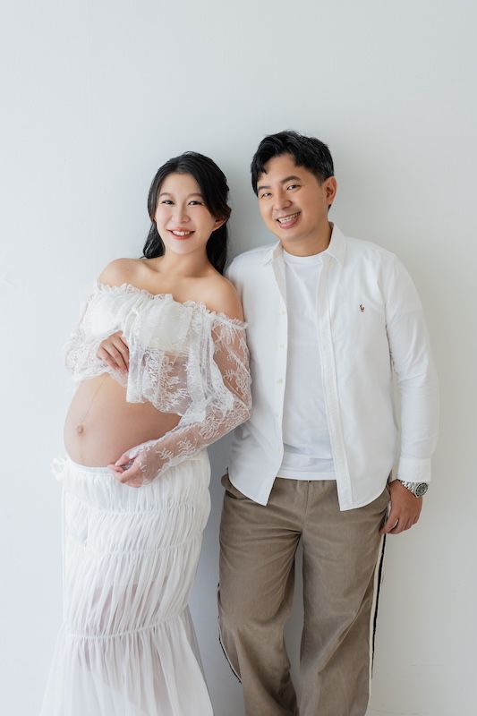 孕婦寫真風格,孕婦攝影推薦,孕婦夫妻,孕婦造型,孕婦穿搭,優雅風格,孕婦全家福,韓系風格,浪漫唯美風格,孕期紀錄