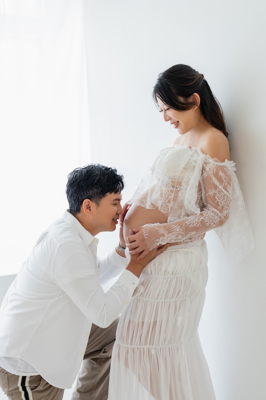 孕婦寫真風格,孕婦攝影推薦,孕婦夫妻,孕婦造型,孕婦穿搭,優雅風格,孕婦全家福,韓系風格,浪漫唯美風格,孕期紀錄