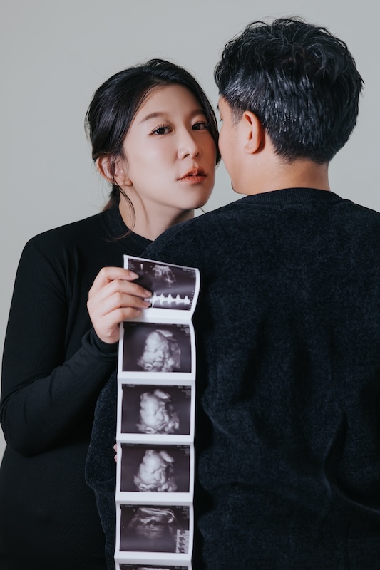 孕婦寫真風格,孕婦攝影推薦,孕婦夫妻,孕婦造型,孕婦穿搭,優雅風格,孕婦全家福,韓系風格,浪漫唯美風格,孕期紀錄