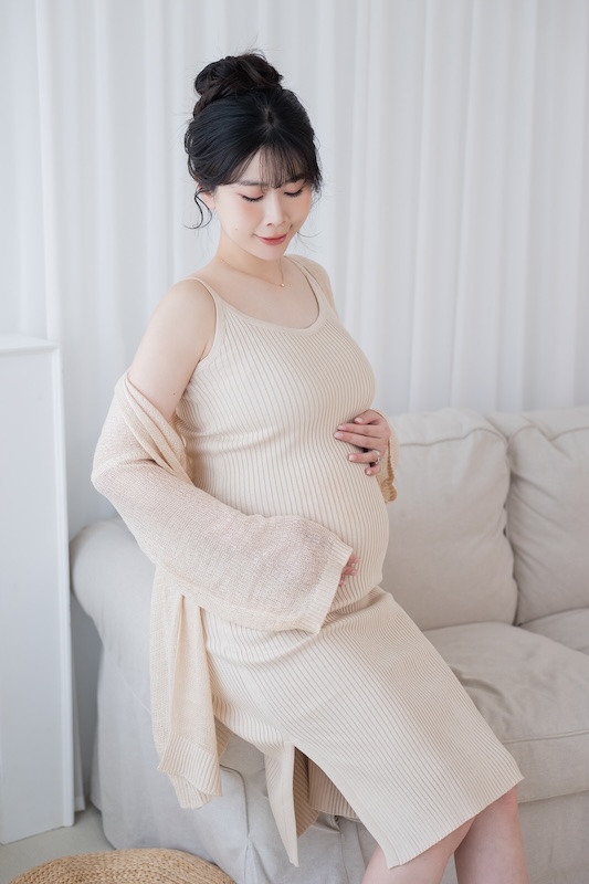 孕婦攝影,孕婦照,孕婦寫真價錢,孕媽咪推薦,孕婦夫妻,居家風格,孕婦全家福,孕婦日常,生活感寫真,孕期紀錄
