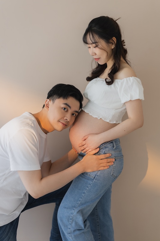 孕婦攝影,孕婦照,孕婦寫真推薦,孕婦造型,孕婦夫妻,居家風格,孕婦全家福,韓系風格,牛仔風格,孕期紀錄