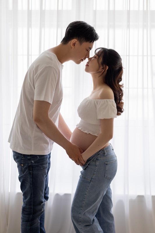 孕婦攝影,孕婦照,孕婦寫真推薦,孕婦造型,孕婦夫妻,居家風格,孕婦全家福,韓系風格,牛仔風格,孕期紀錄