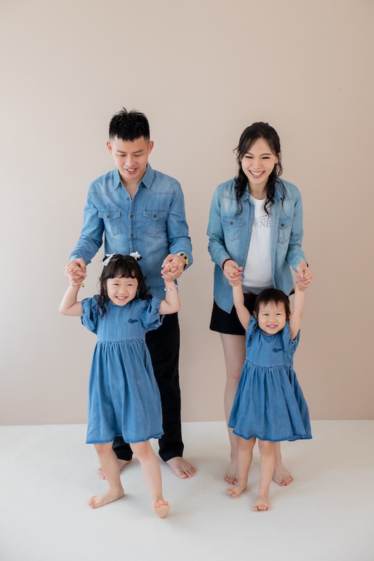 親子寫真,全家福拍攝,親子寫真必看,全家福,親子寫真價格,自然互動,溫馨全家福,親子成長紀錄,台北攝影推薦,家庭攝影,紀念照