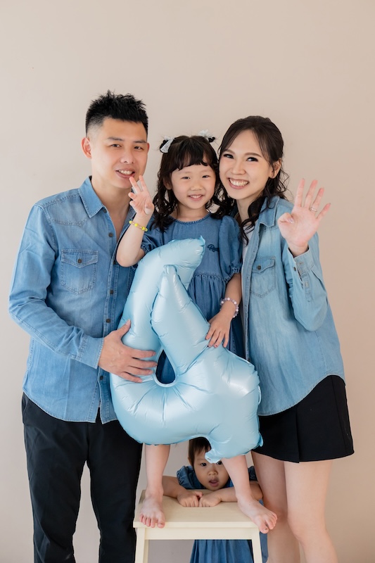 親子寫真,全家福拍攝,親子寫真必看,全家福,親子寫真價格,自然互動,溫馨全家福,親子成長紀錄,台北攝影推薦,家庭攝影,紀念照